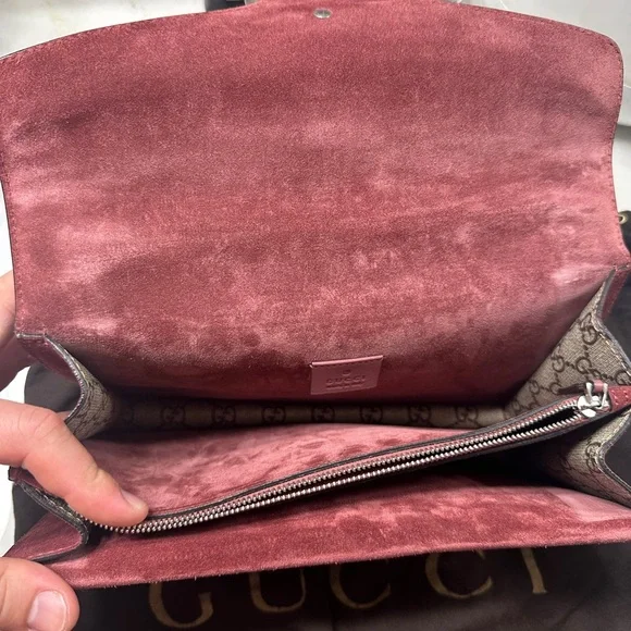 Gucci Beige and Red Shoulder Bag with Pink Floral Design - Picture 2 of 3